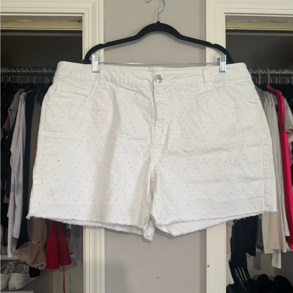 Lane Bryant White Jean Shorts Mid-Thigh Length